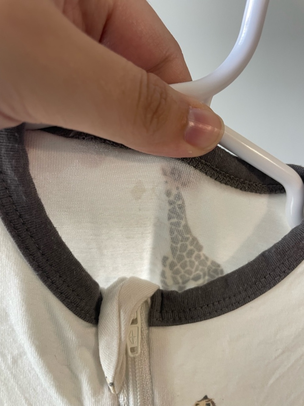 Kyte Baby Giraffe Print Neutral Bamboo Sleeper - Picture 7 of 8